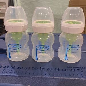 Dr Browns 5oz Anti-Colic wide neck plastic baby’s bottle 3 pack